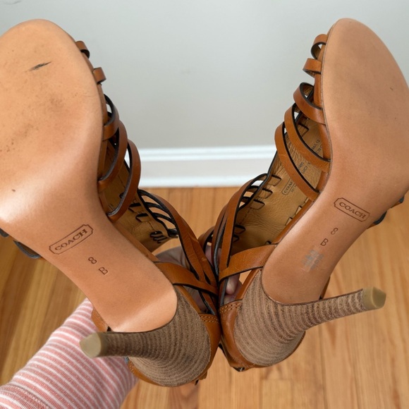 COACH LUCY Gladiator Boho Leather Size 8B Heel Brown Natural Open Toe Eventwear - Picture 5 of 10
